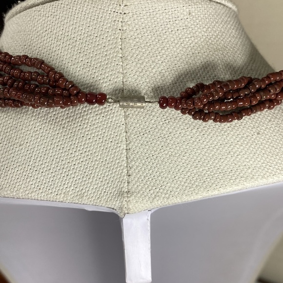 Large polished shell necklace brown seed beads - Picture 5 of 10